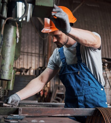 Lona de freio industrial: tudo que você precisa saber para otimizar guilhotinas industriais